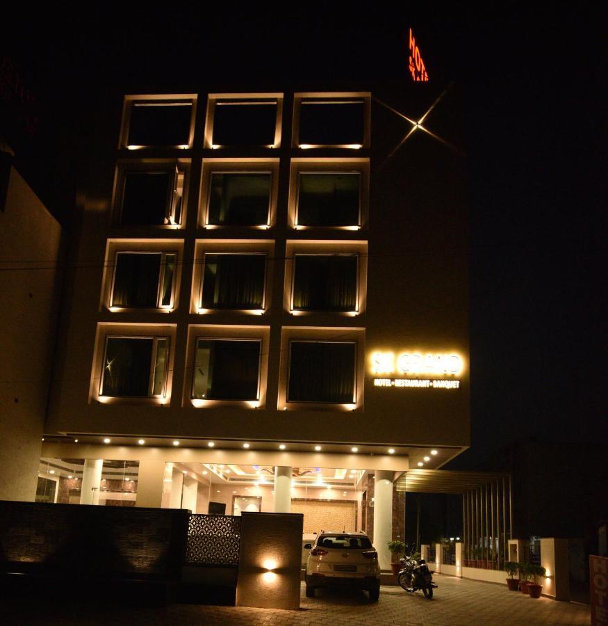 Hotel S K Grand Jaipur Exterior photo